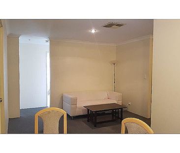 Large MASTER ROOM. Nice house. Free WIFI! Beautiful Double storey h... - Photo 3