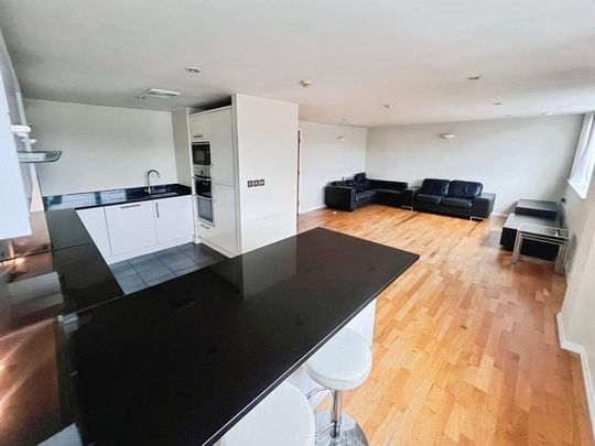 2 bedroom flat to rent - Photo 1