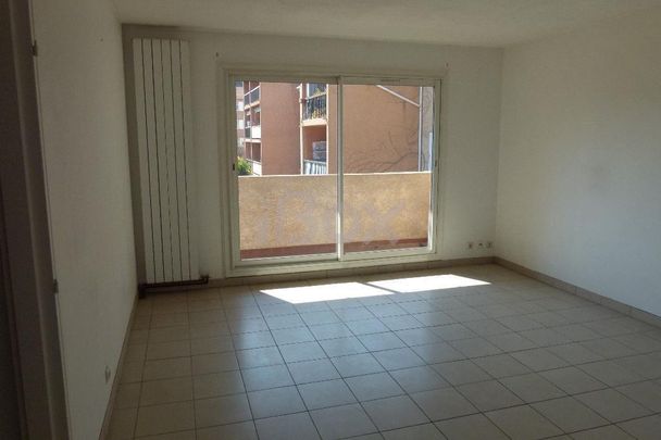 Appartement 3 pièce(s) 65.98 m² - Photo 1