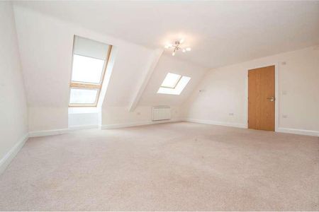 London Road, Tetbury, GL8 - Photo 4