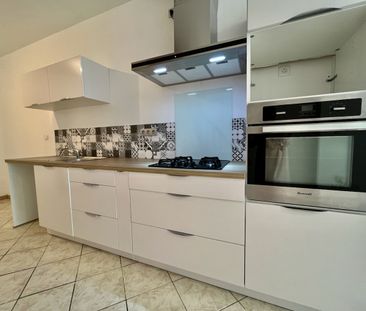 Location Maison 5 pièces 103m² - Photo 5