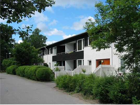 Kvinnebyvägen 16 - Photo 1