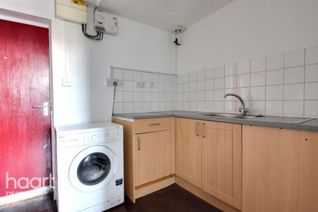 Studio to rent - Photo 4