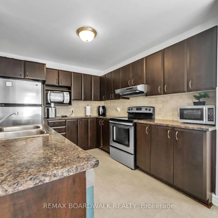 604 PAUL METIVIER DRIVE - Photo 1