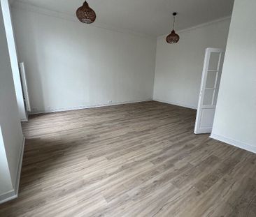 Location Appartement 3 pièces 83m² - Photo 3