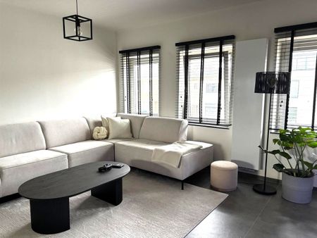 TE HUUR: Duplex-appartement met centrale ligging te Heusden-Zolder! - Photo 3