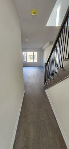 For Lease - 26 Prudhoe Terrace Unit# Upper, Barrie, Ontario - Photo 4