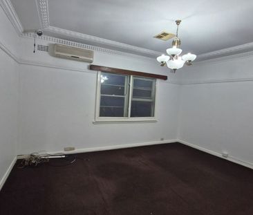 Bills Included! - Photo 2