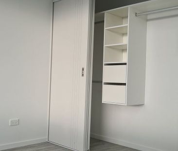 Stylish new home with a big lounge and kitchen - Photo 5