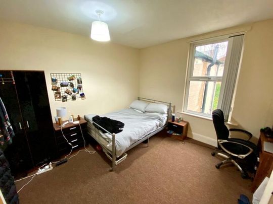 6 bedroom house share to rent - Photo 1