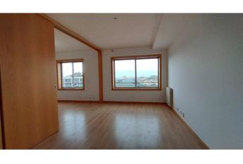 Apartamento T1+1 em Porto
