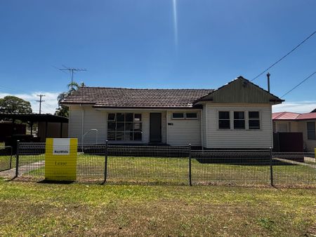 2 BEDROOM HOME WITH AIR CONDITIONING - Photo 3