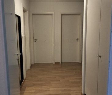 4 Zimmer-Wohnung mit grossem Balkon im Grünen - Photo 4