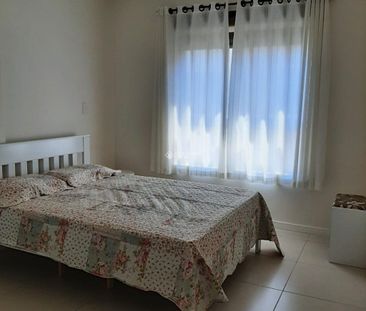 Apartamento com 2 quartos e 99m² para alugar em Campeche, Florianóp... - Foto 3