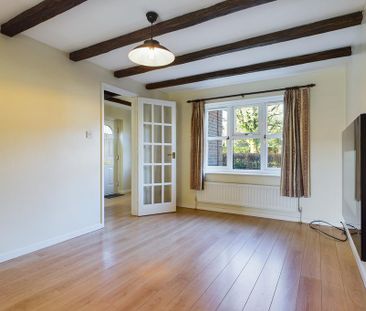 3 bedroom semi-detached house to rent - Photo 4