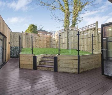 Theobalds Road, Cuffley, EN6 - Photo 2