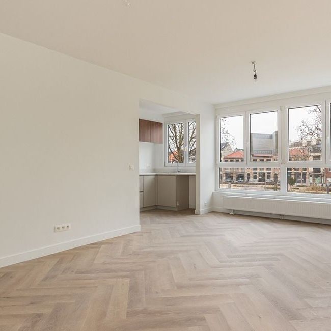 Appartement te huur in Antwerpen voor € 1.395 met 1 slaapkamer - Photo 1
