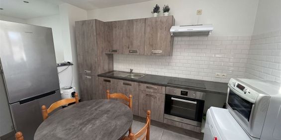 Appartement te huur in Stambruges voor € 800 met 2 slaapkamers - Foto 3
