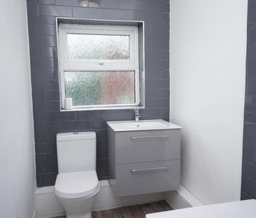 3 bedroom House To Let - Photo 4