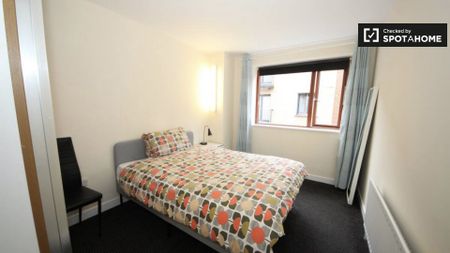 Stylish 3-bedroom apartment for rent in Old City, Dublin - Photo 3