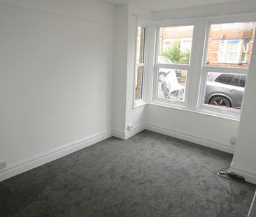 5 bed Terraced - To Let - Photo 4