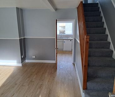 3 Bed Terraced House, Sturminster Road, BS14 - Photo 6
