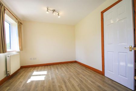 3 bedroom detached house to rent - Photo 3