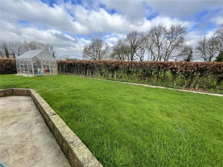 4 bedroom bungalow to rent - Photo 3