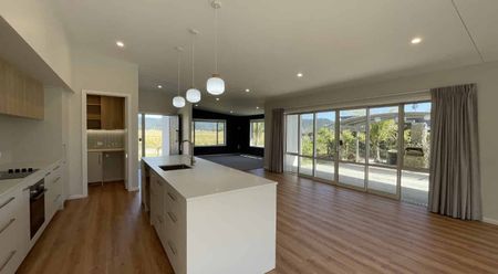 37 Pohutukawa Drive, Eskdale, Hastings - Photo 2