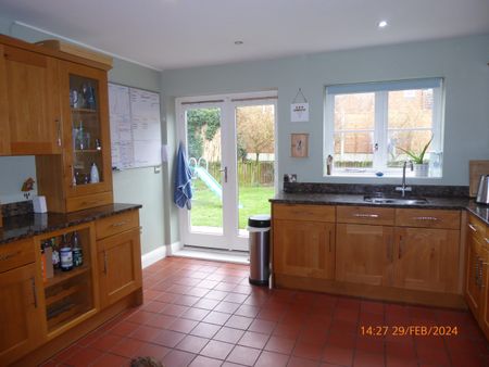 1 Bassa Road, - Photo 4