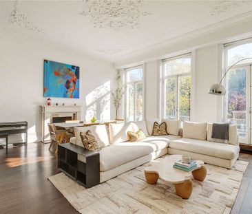 A beautifully renovated first floor period conversion with high cei... - Photo 6