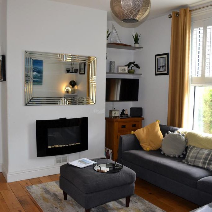 2 bedroom end of terrace house to rent - Photo 1