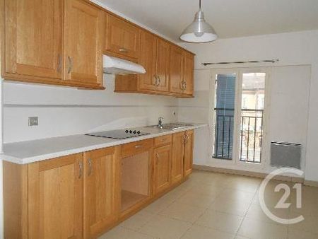 Location Appartement 3 pièces 90m² COULOMMIERS 77120 - Photo 3