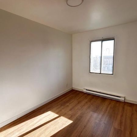 2 CH - 1 SDB - Montreal - $1,095 /mo - Photo 4