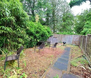 Greenheys Place, Woking, Surrey, GU22 - Photo 5