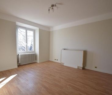 Location Appartement 3 pièces 67m² AUBENAS 07200 - Photo 3