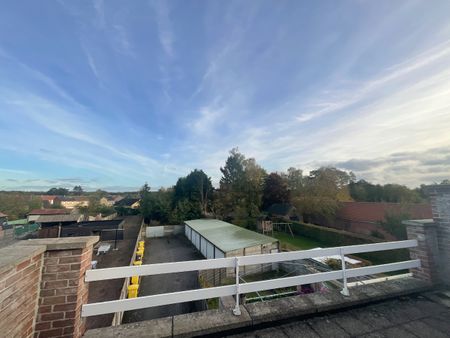 Appartement met één slaapkamer en ruim zonneterras - Photo 5