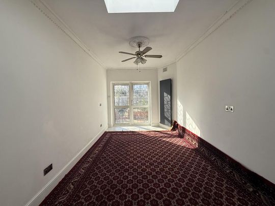 4 bedroom terraced house to rent - Photo 1