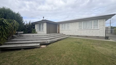Deal Cres, Flaxmere - Photo 5