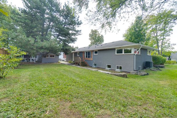 For Lease - 7079 Second Line, Mississauga, Ontario - Photo 1