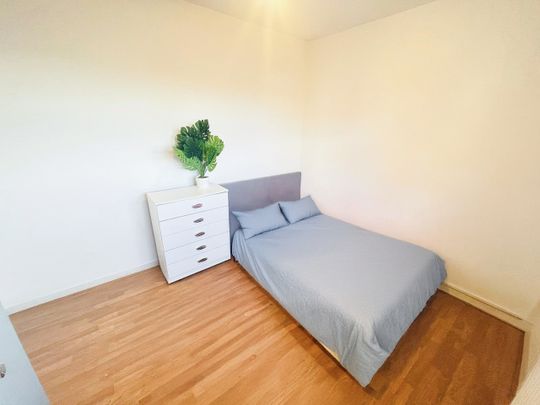Room in a Shared Flat, Amazing Double Room In Nine Elms/Sto, SW8 - Photo 1