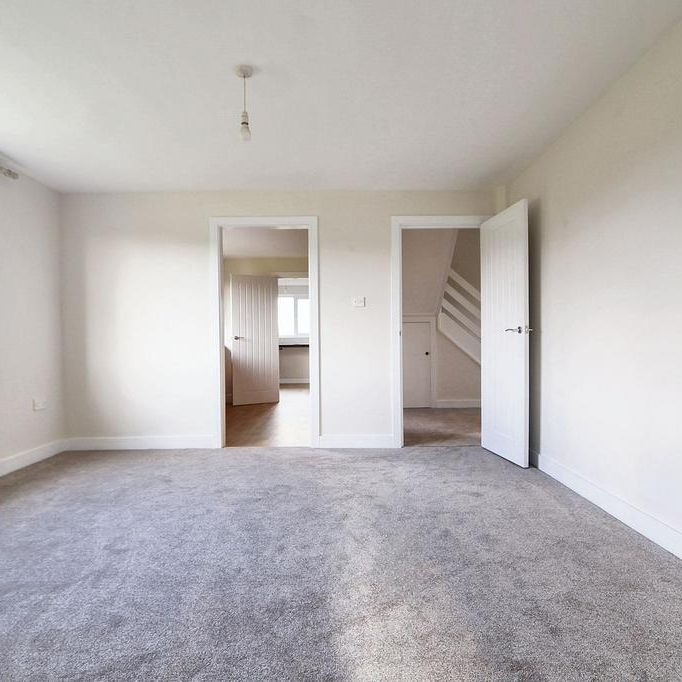 5 bedroom detached house to rent - Photo 1