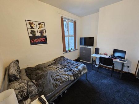 9 bedroom house to rent - Photo 4