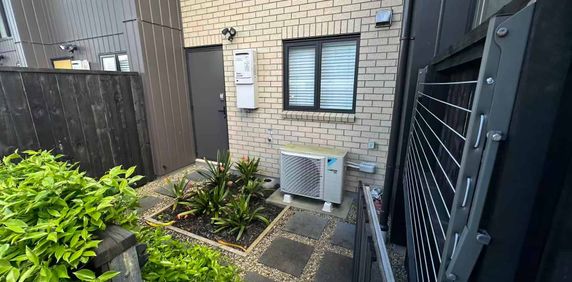 Westgate, 2 bedrooms - Photo 2