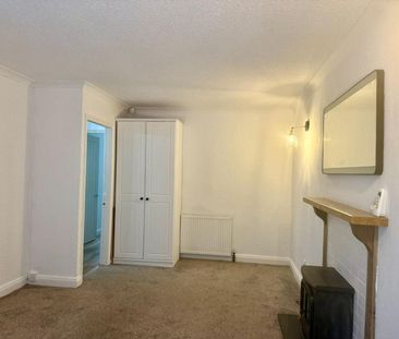 2 bedroom House To Let - Photo 3