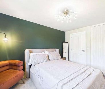 Wheat Street, Finchwood Park, Wokingham, Berkshire, RG40 - Photo 5