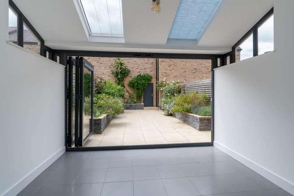 Mulberry Way, Bath, BA2 - Photo 1