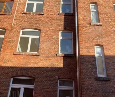 2- Raum Wohnung mit Balkon- im Jahr 2022 aufwendig saniert - Photo 1