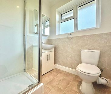 2 bedroom penthouse to rent - Photo 6