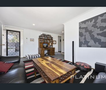 Well presented home with pool - Photo 2